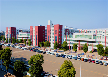 曲靖幼儿师范学校2025年中专招生简章